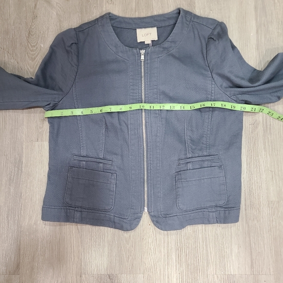 Loft Jacket - Picture 4 of 7